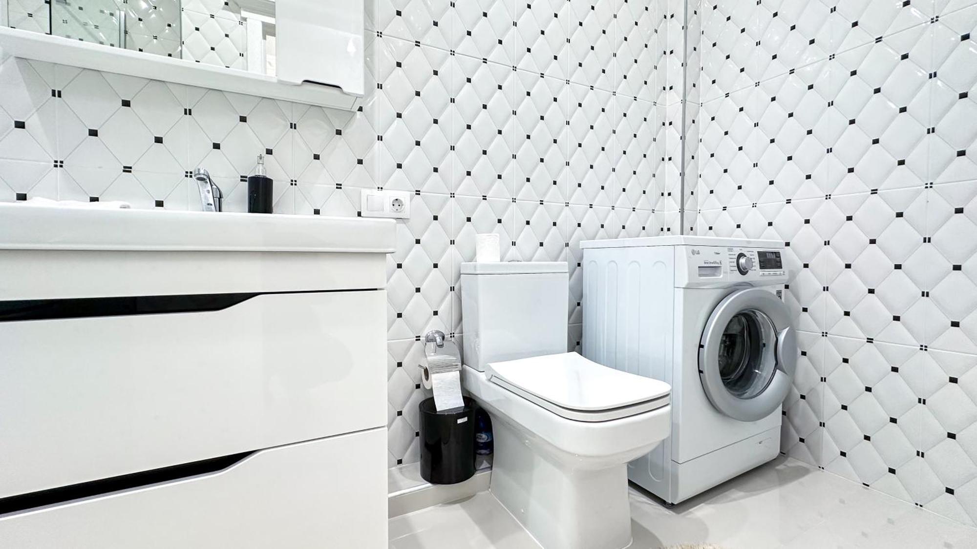 Business Class Apartments In The City Center คีชีเนา ภายนอก รูปภาพ