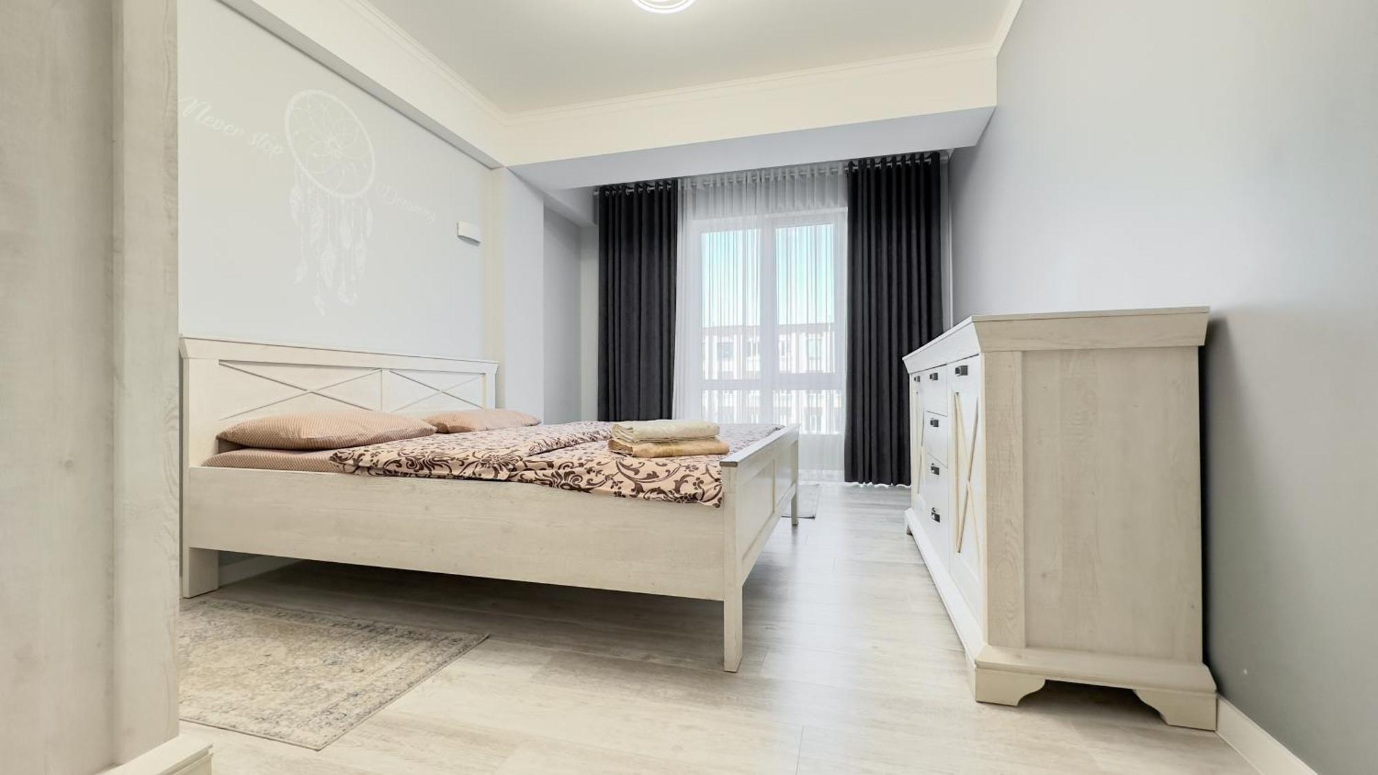 Business Class Apartments In The City Center คีชีเนา ภายนอก รูปภาพ